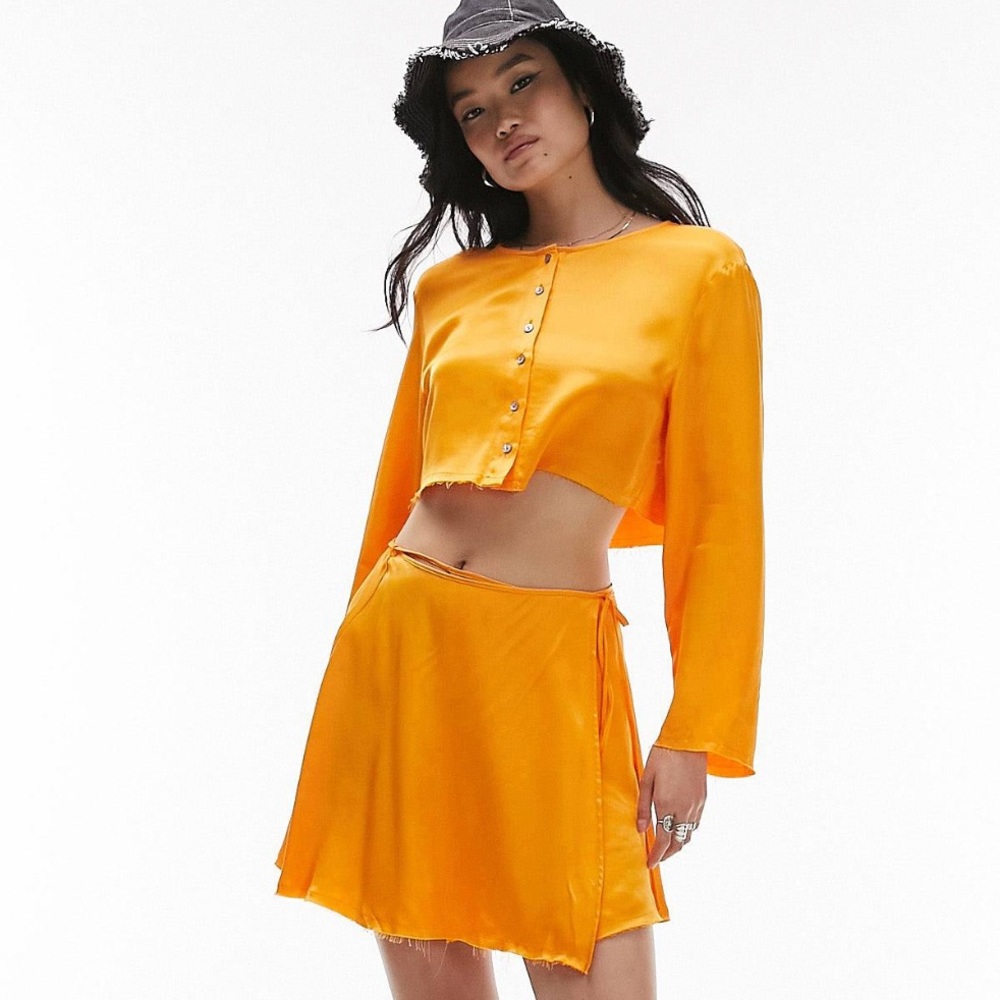 NWT Topshop Set Raw Edge Button Up Blouse and Wrap Mini Skirt in Orange Size 4